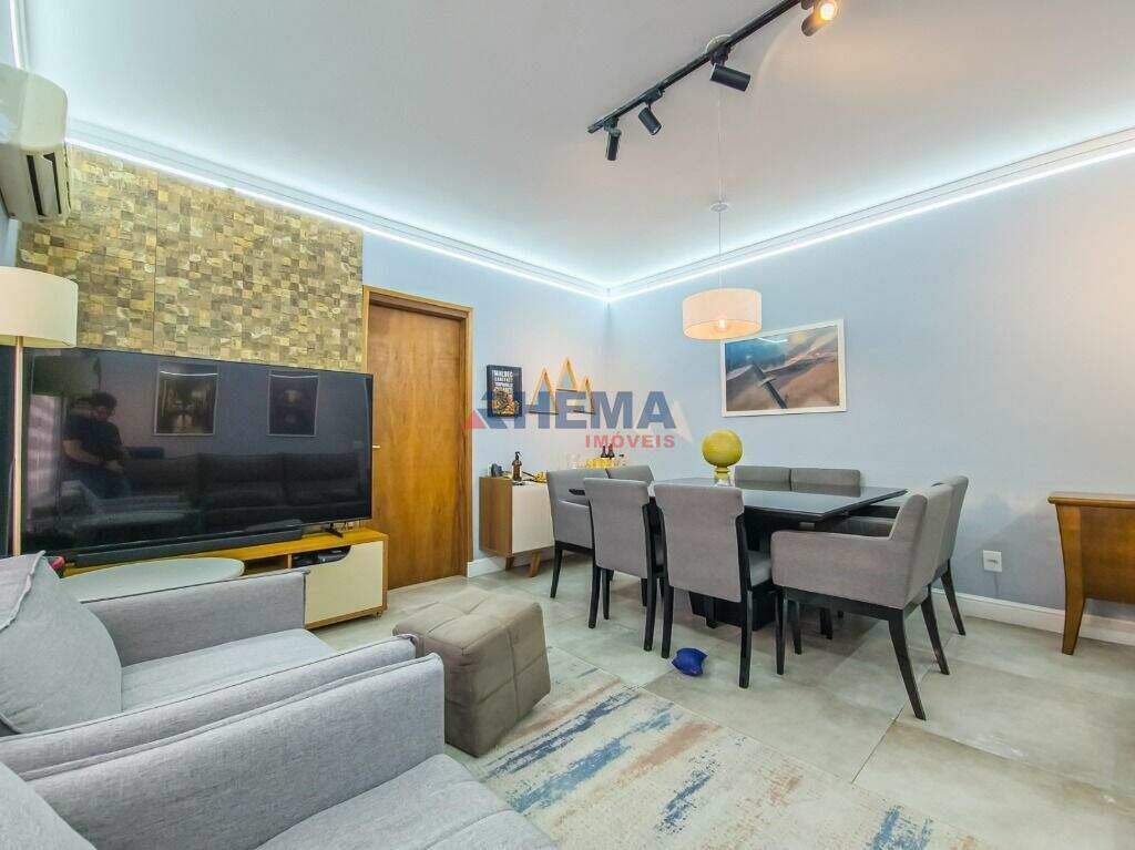 Apartamento à venda no Embaré: 