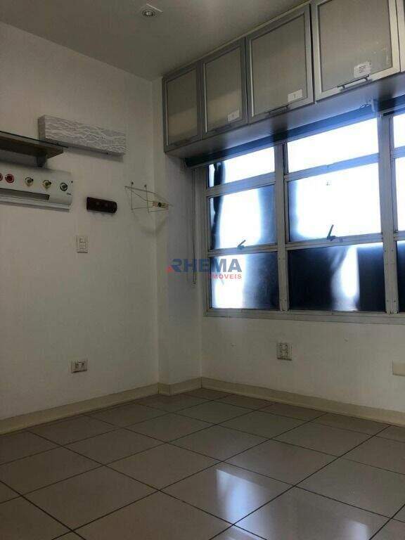 Sala à venda no Vila Mathias: 
