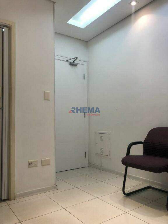 Sala à venda no Vila Mathias: 