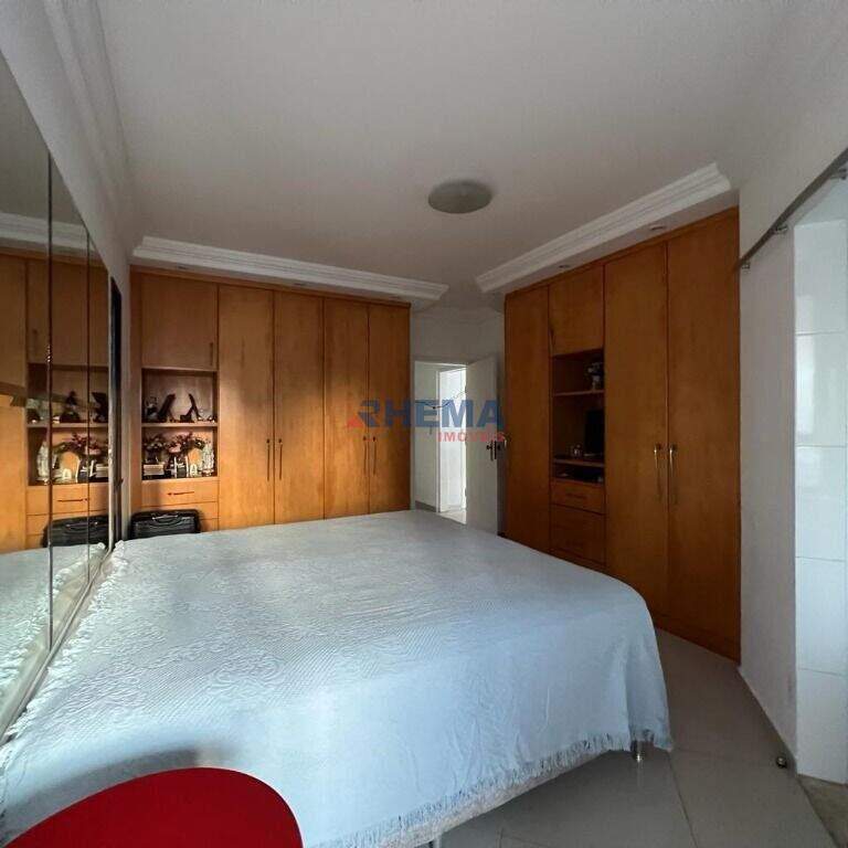 Apartamento à venda no Embaré: 
