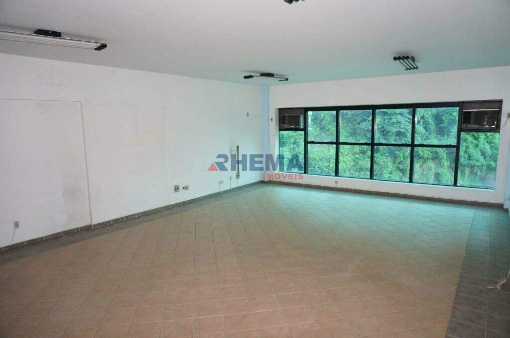 Sala à venda no Centro: 