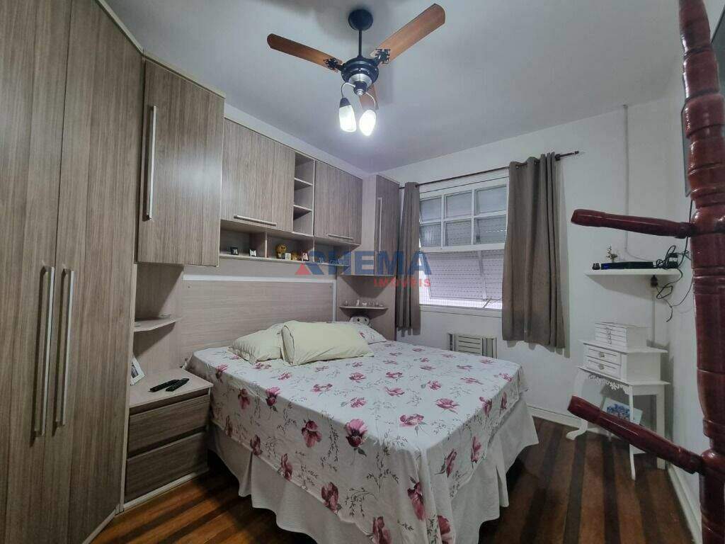 Apartamento à venda no Embaré: 