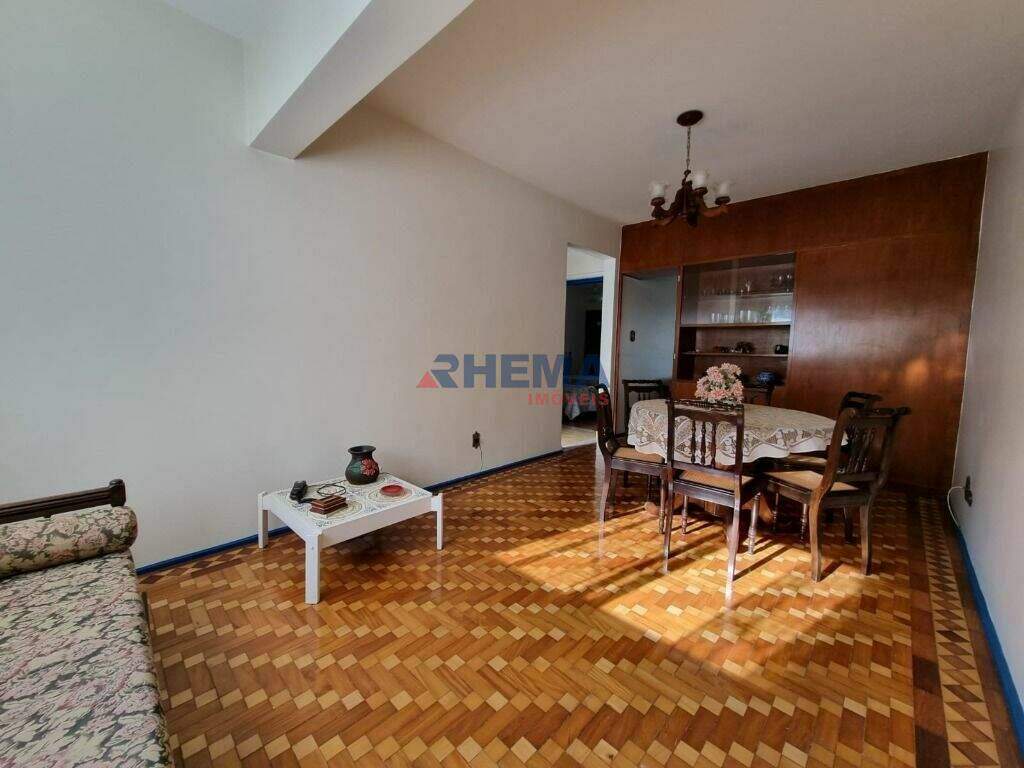 Apartamento à venda no Embaré: 