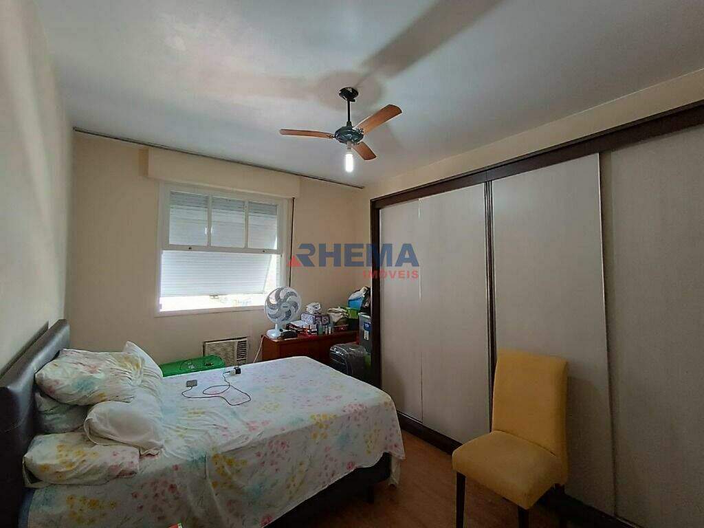 Apartamento à venda no Embaré: 