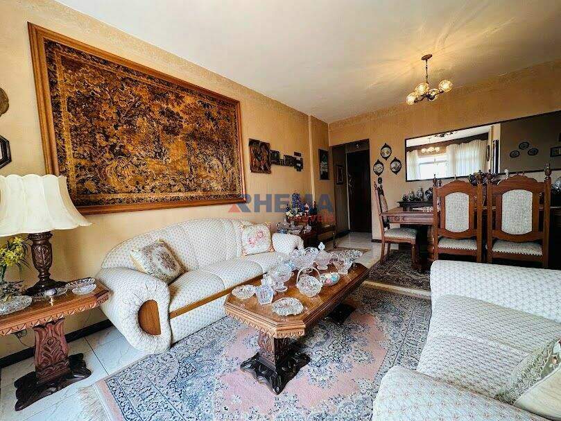 Apartamento à venda no Embaré: 