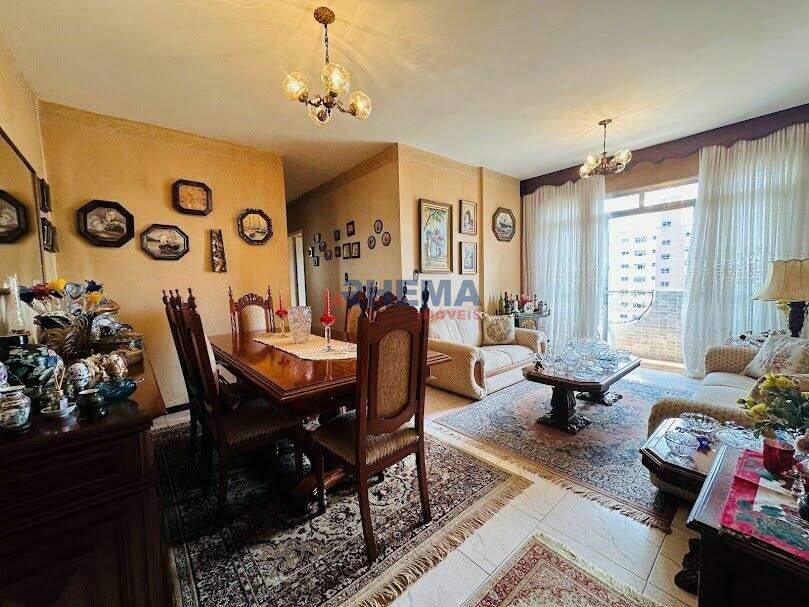Apartamento à venda no Embaré: 
