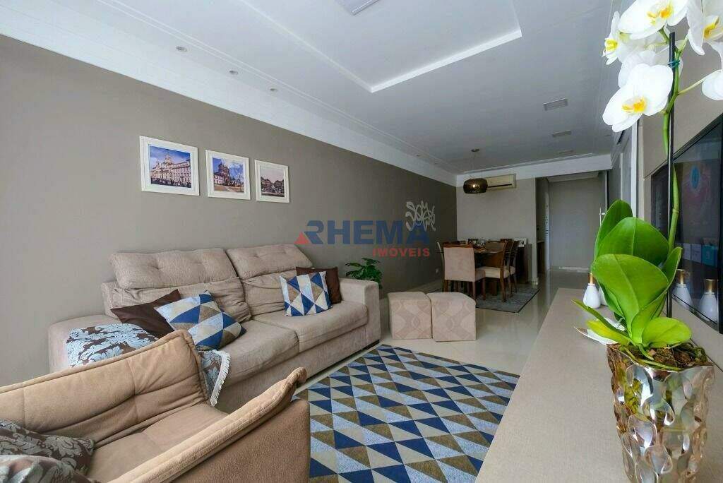 Apartamento à venda no Embaré: 