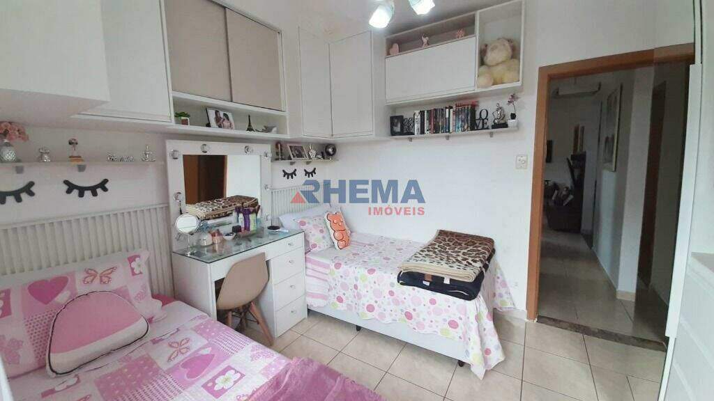 Apartamento à venda no Embaré: 