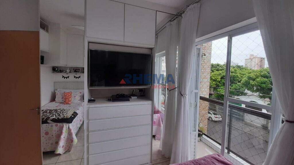 Apartamento à venda no Embaré: 