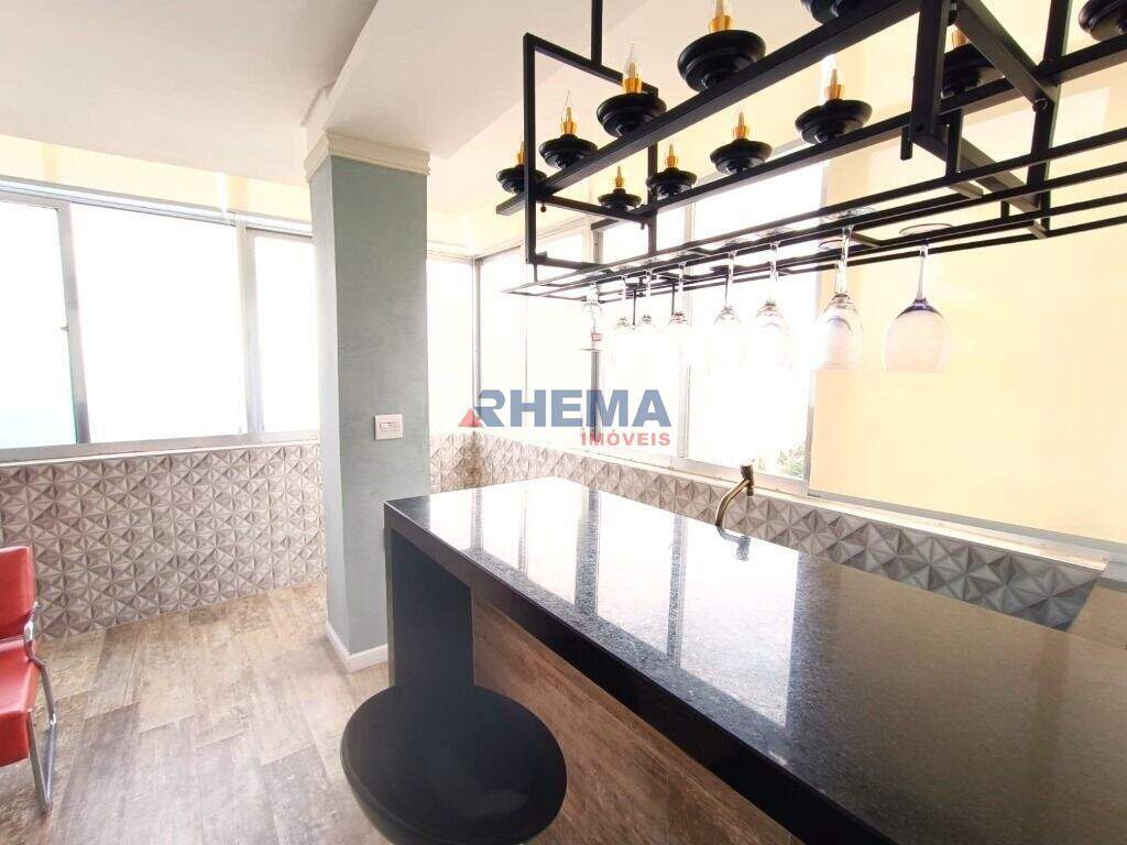 Apartamento à venda no Embaré: 