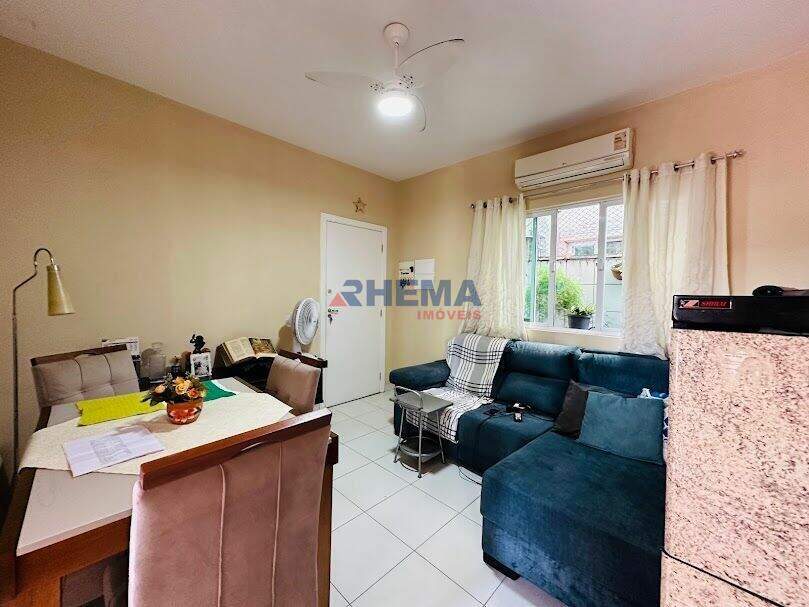 Apartamento à venda no Ponta da Praia: 