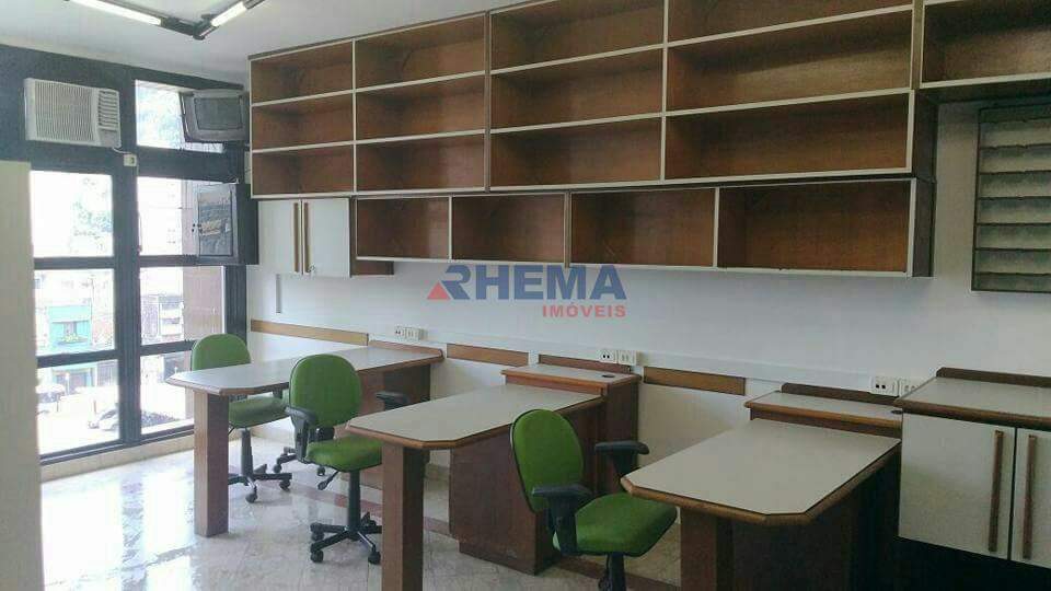 Sala à venda no Centro: 