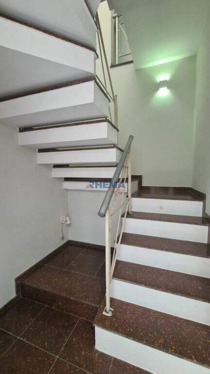 Sobrado à venda no Embaré: 