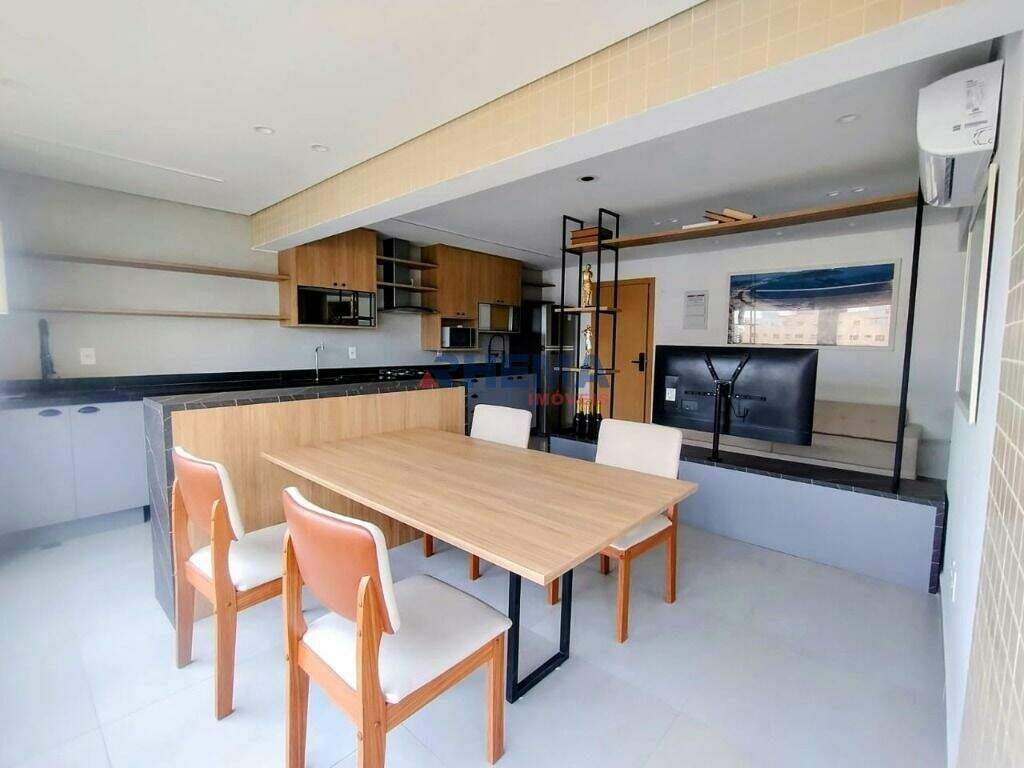 Apartamento à venda no Ponta da Praia: 
