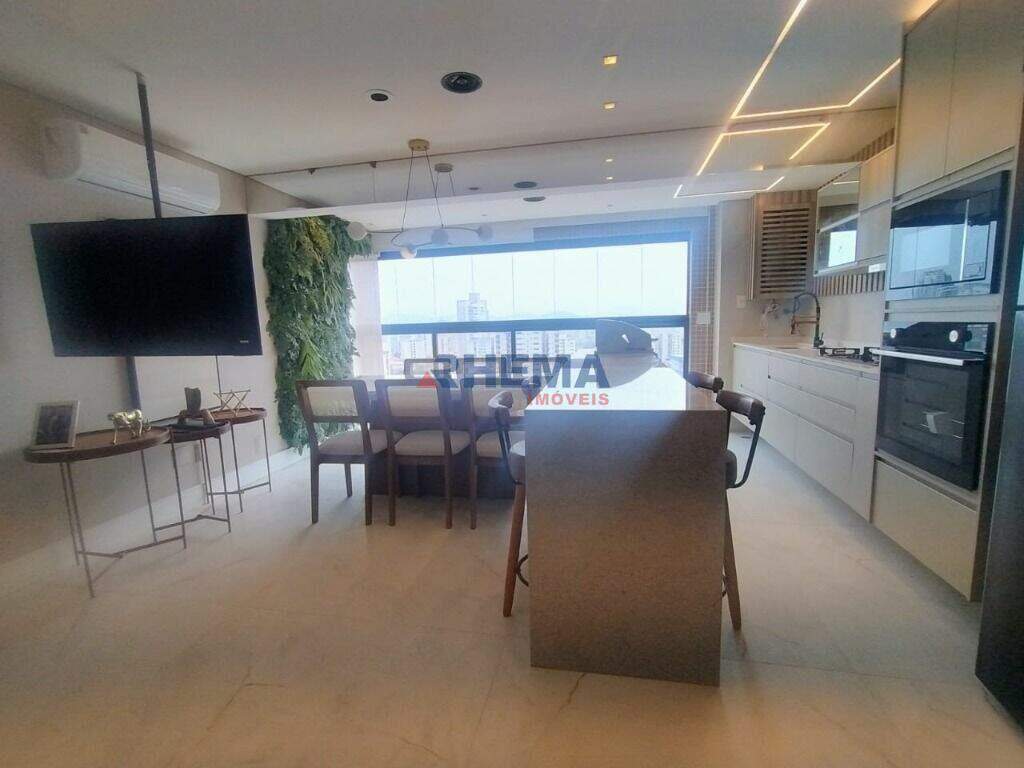 Apartamento à venda no Ponta da Praia: 