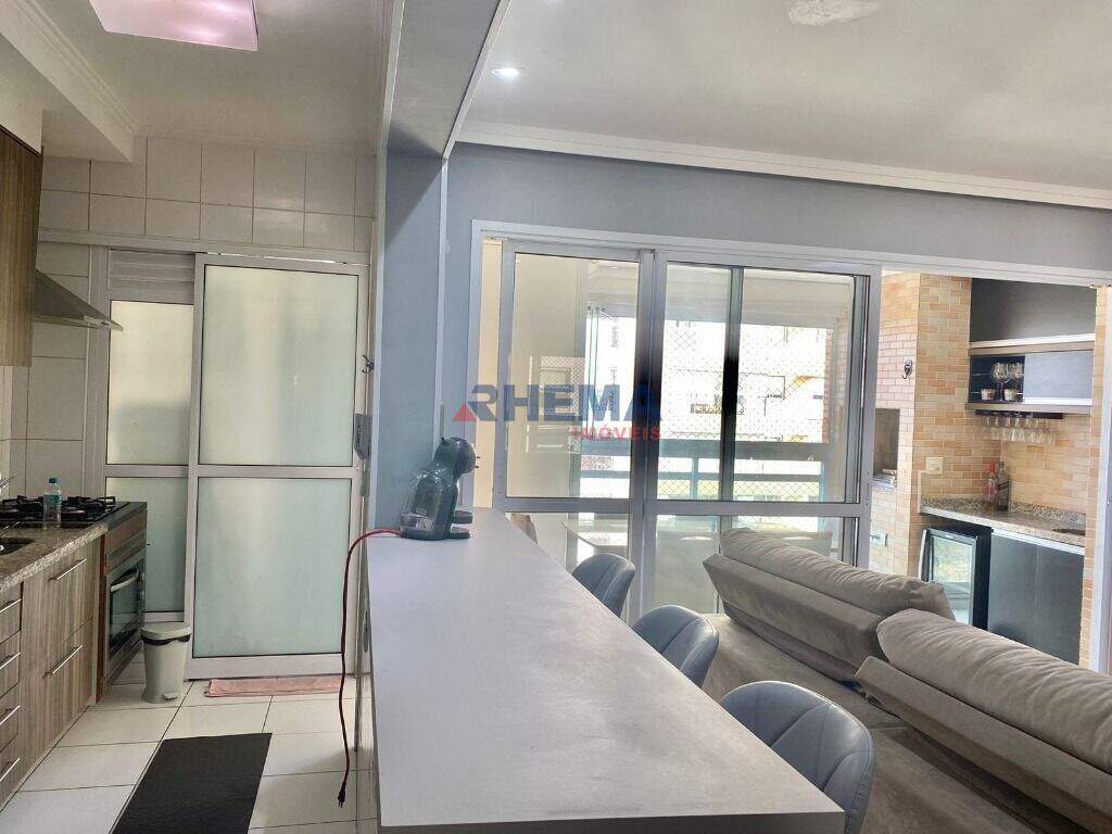 Apartamento à venda no Ponta da Praia: 