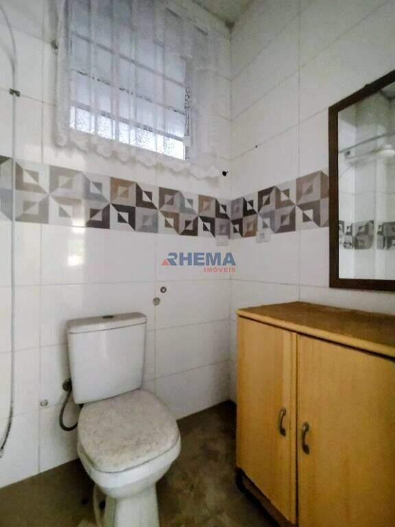 Kitnet à venda no Embaré: 