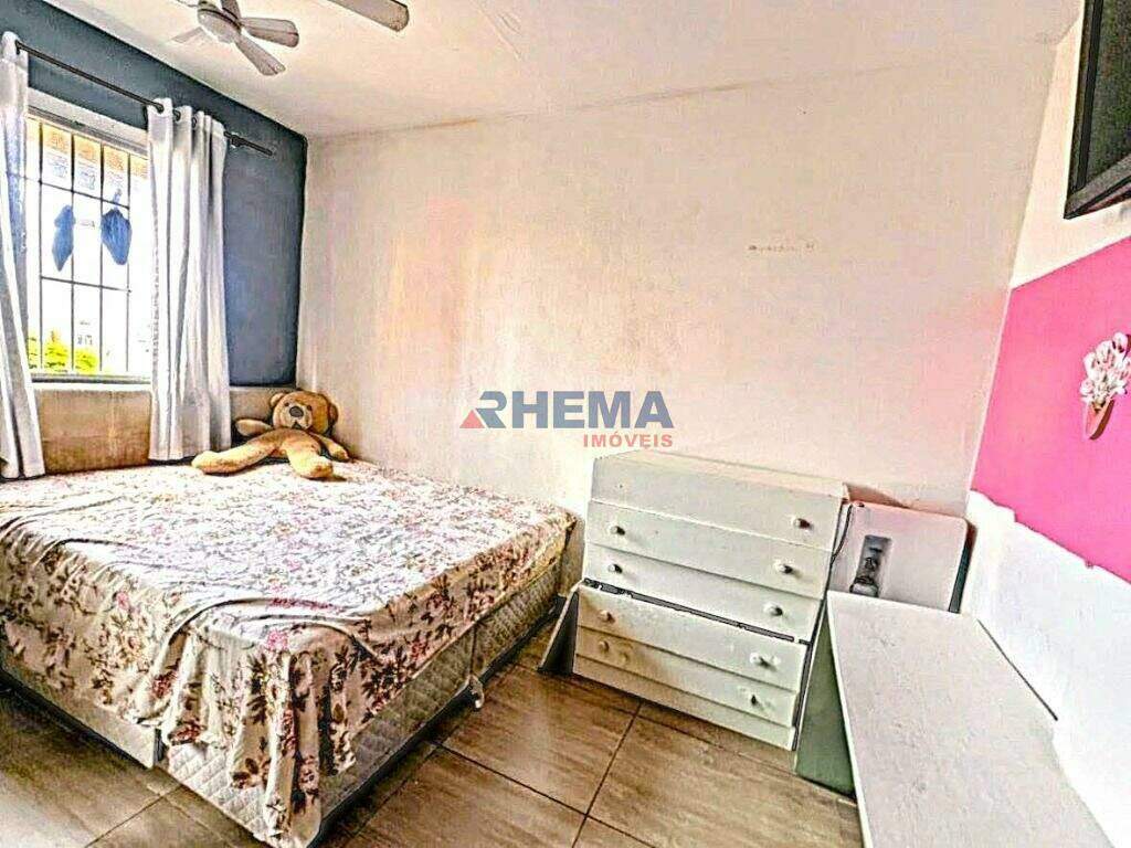 Apartamento à venda no Embaré: 