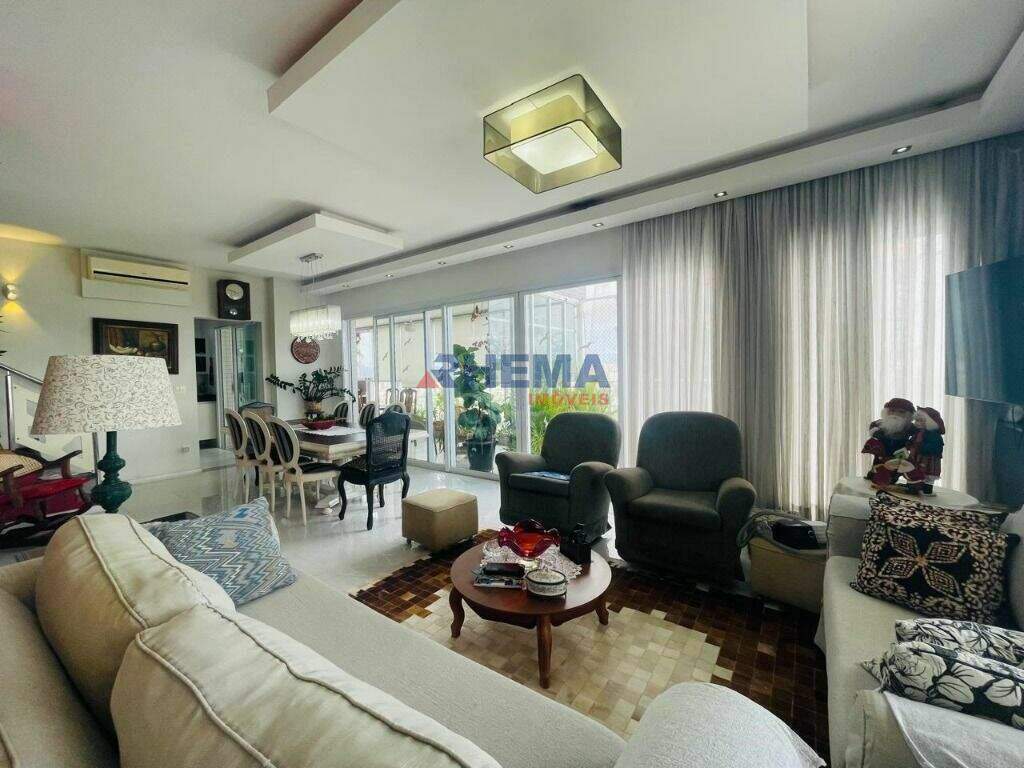 Apartamento Duplex à venda no Embaré: 