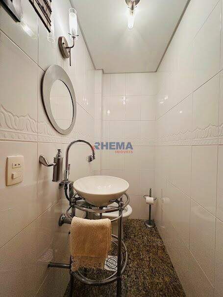 Apartamento à venda no Embaré: 