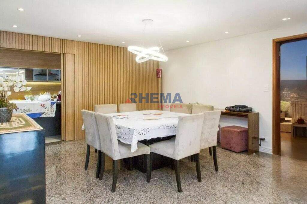 Apartamento à venda no Ponta da Praia: 