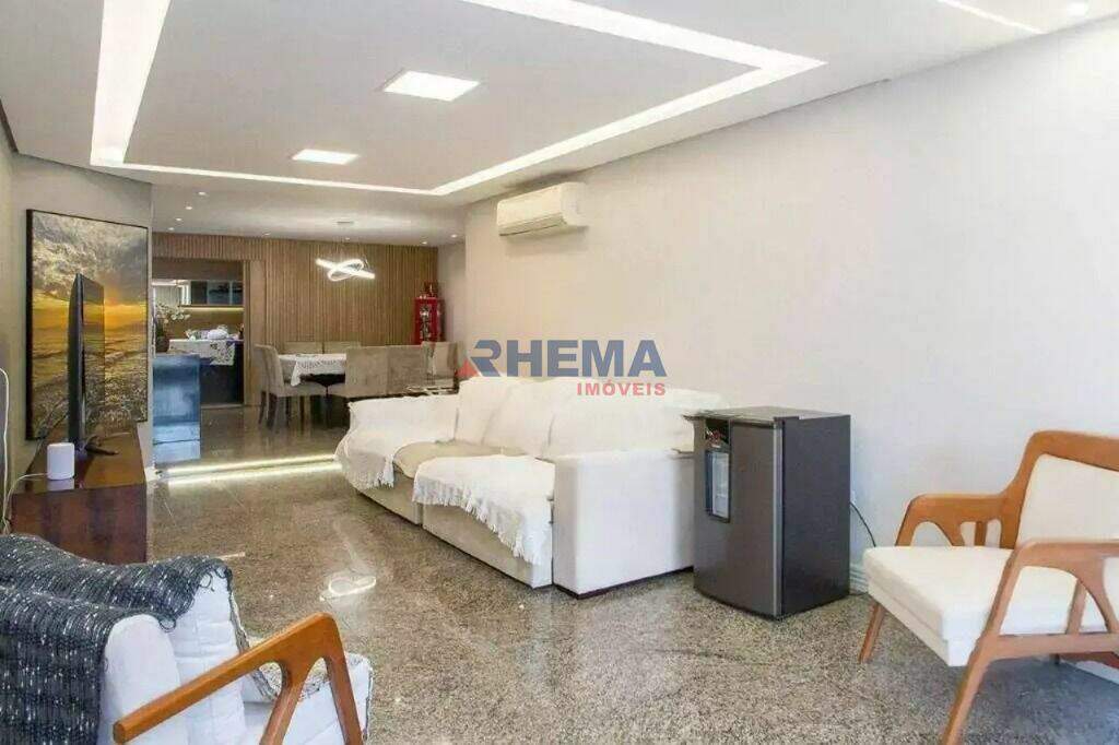 Apartamento à venda no Ponta da Praia: 