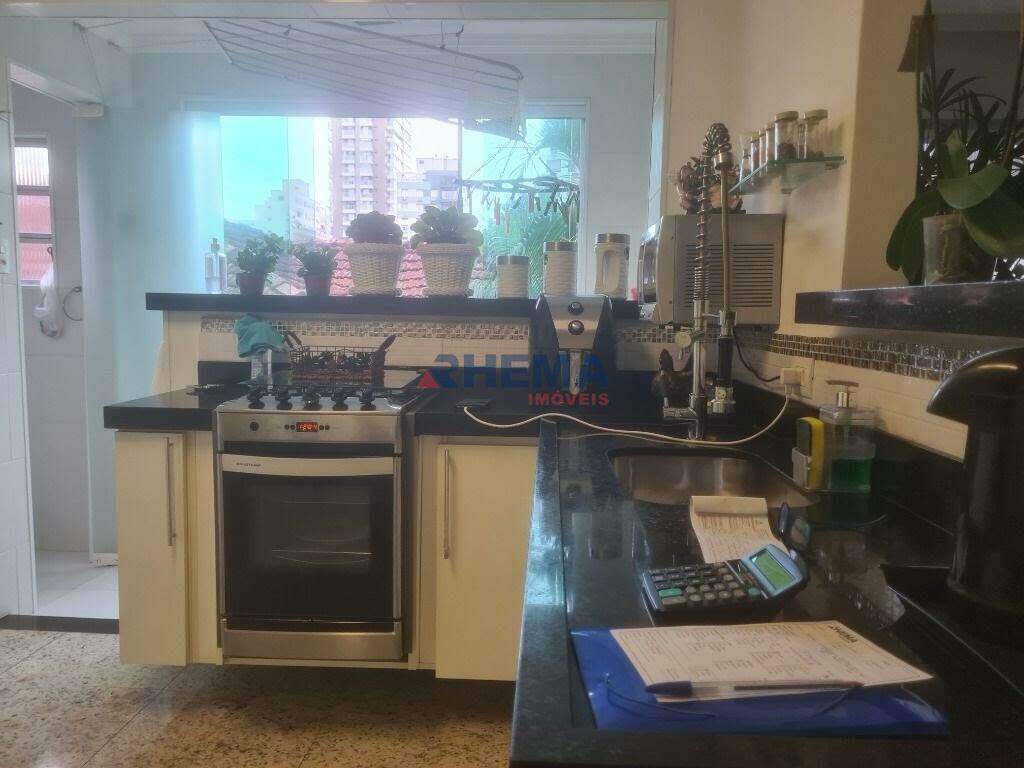 Apartamento à venda no Embaré: 