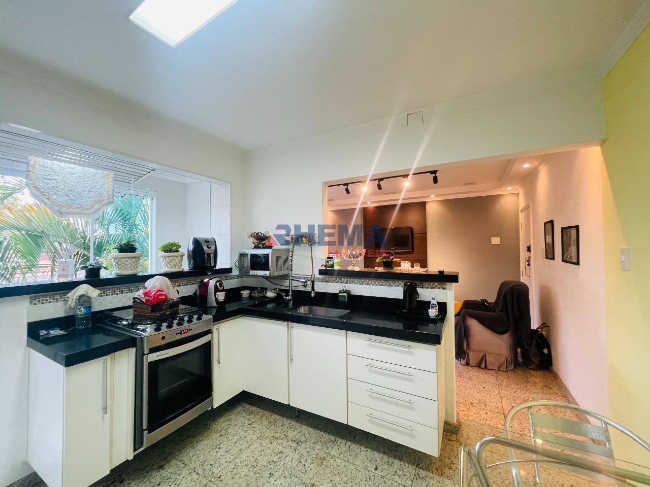 Apartamento à venda no Embaré: 