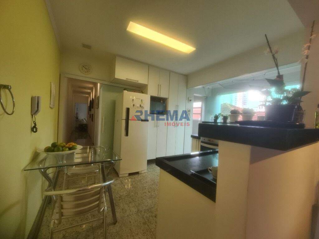 Apartamento à venda no Embaré: 