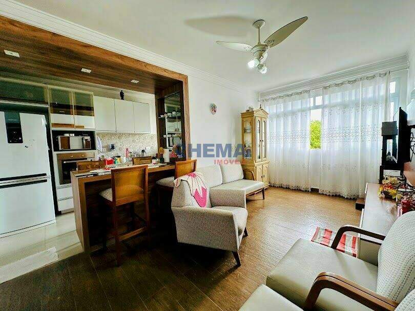 Apartamento à venda no Embaré: 