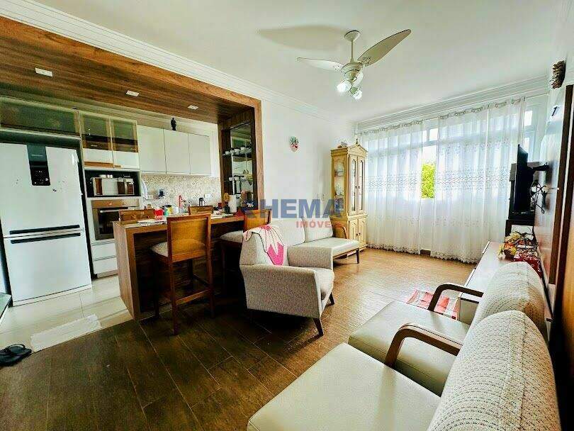 Apartamento à venda no Embaré: 