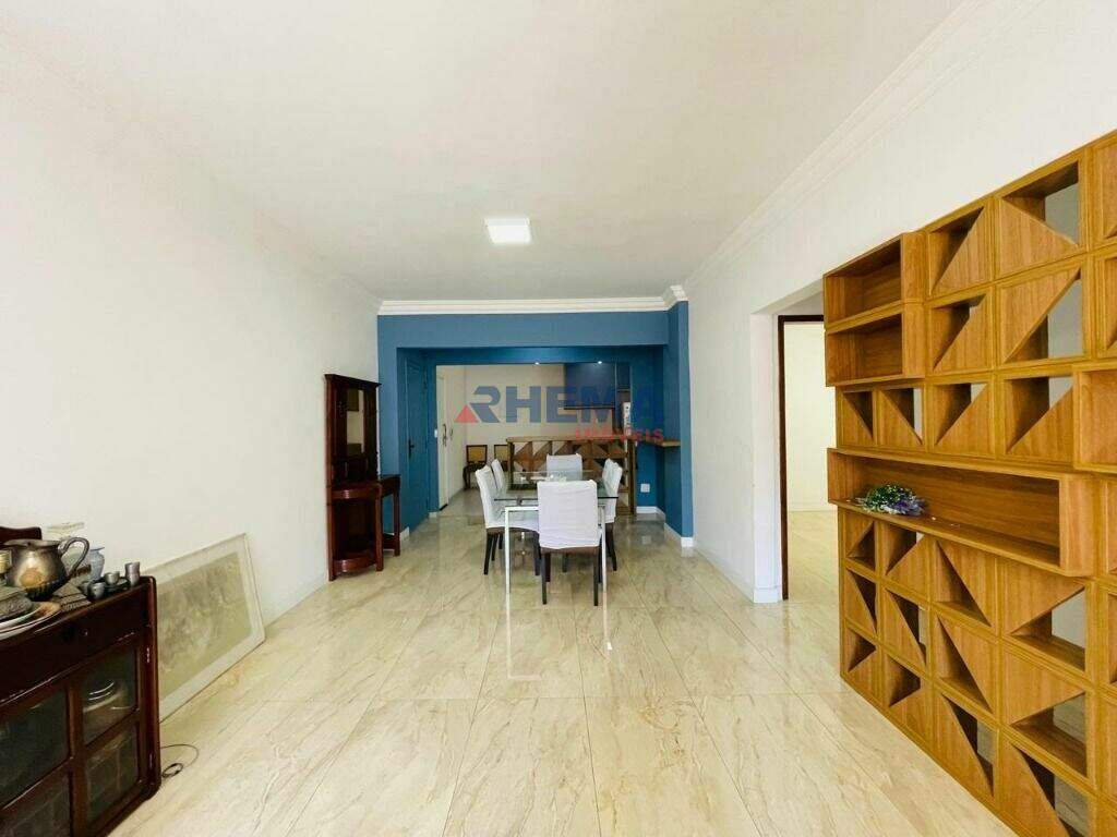 Apartamento à venda no Ponta da Praia: 