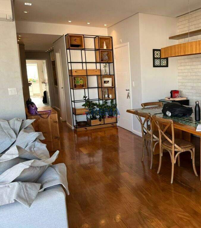 Apartamento à venda no Embaré: 