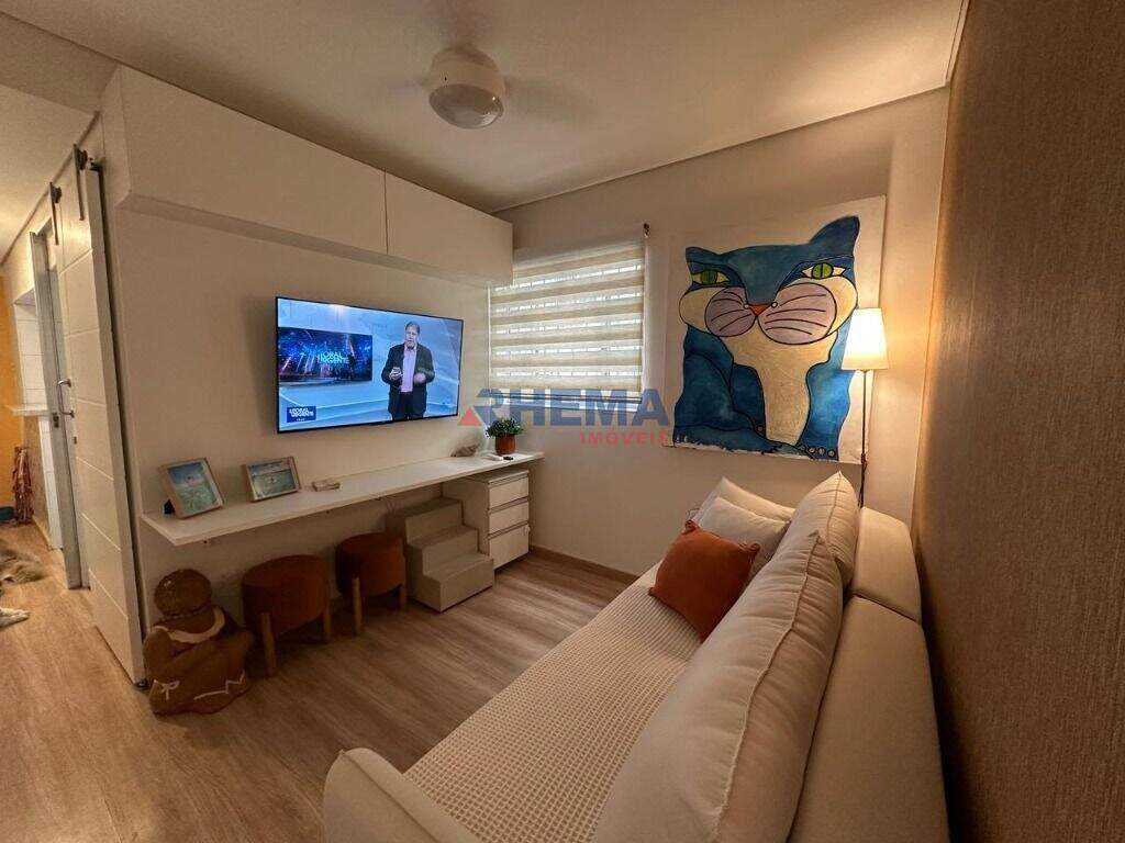 Apartamento à venda no Ponta da Praia: 