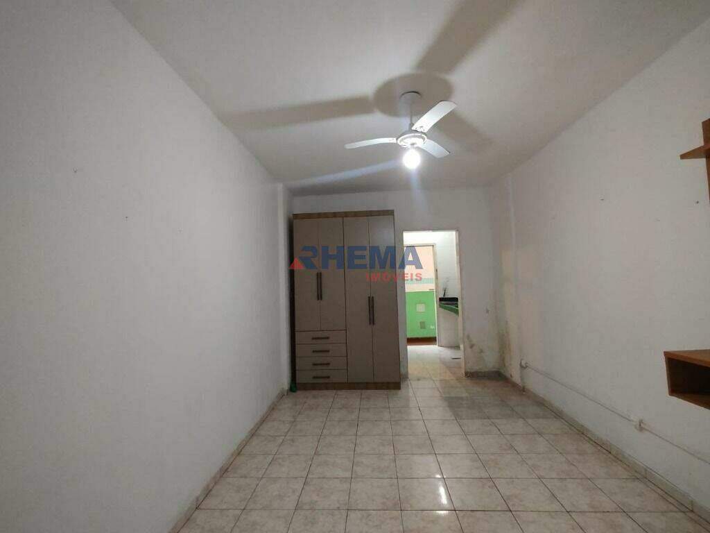 Kitnet à venda no Ponta da Praia: 