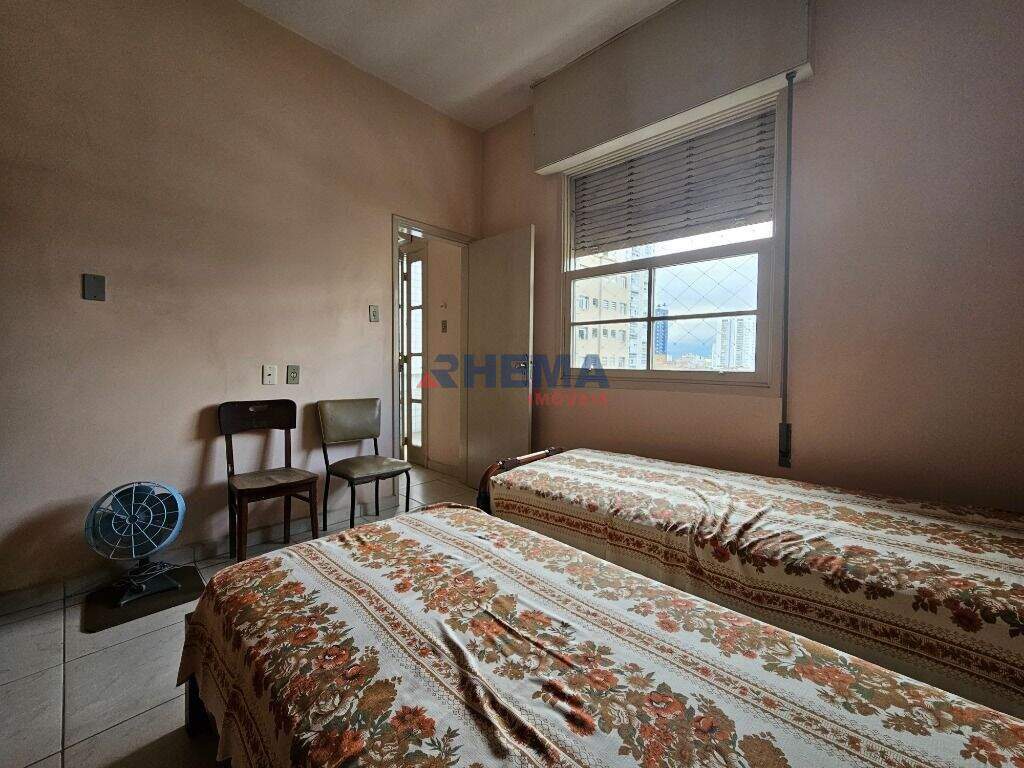 Apartamento à venda no Embaré: 