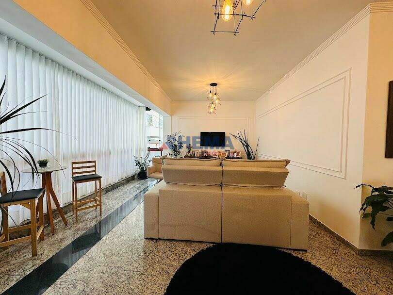 Apartamento à venda no Embaré: 