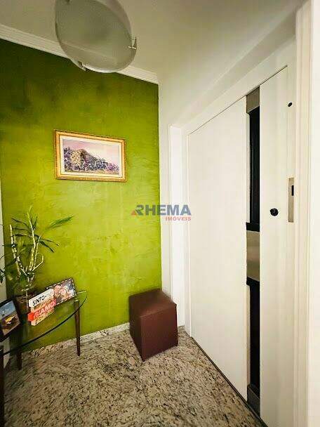 Apartamento à venda no Embaré: 
