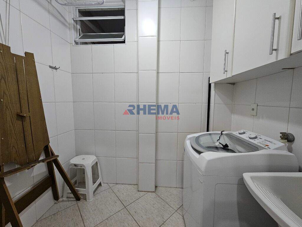Apartamento à venda no Embaré: 