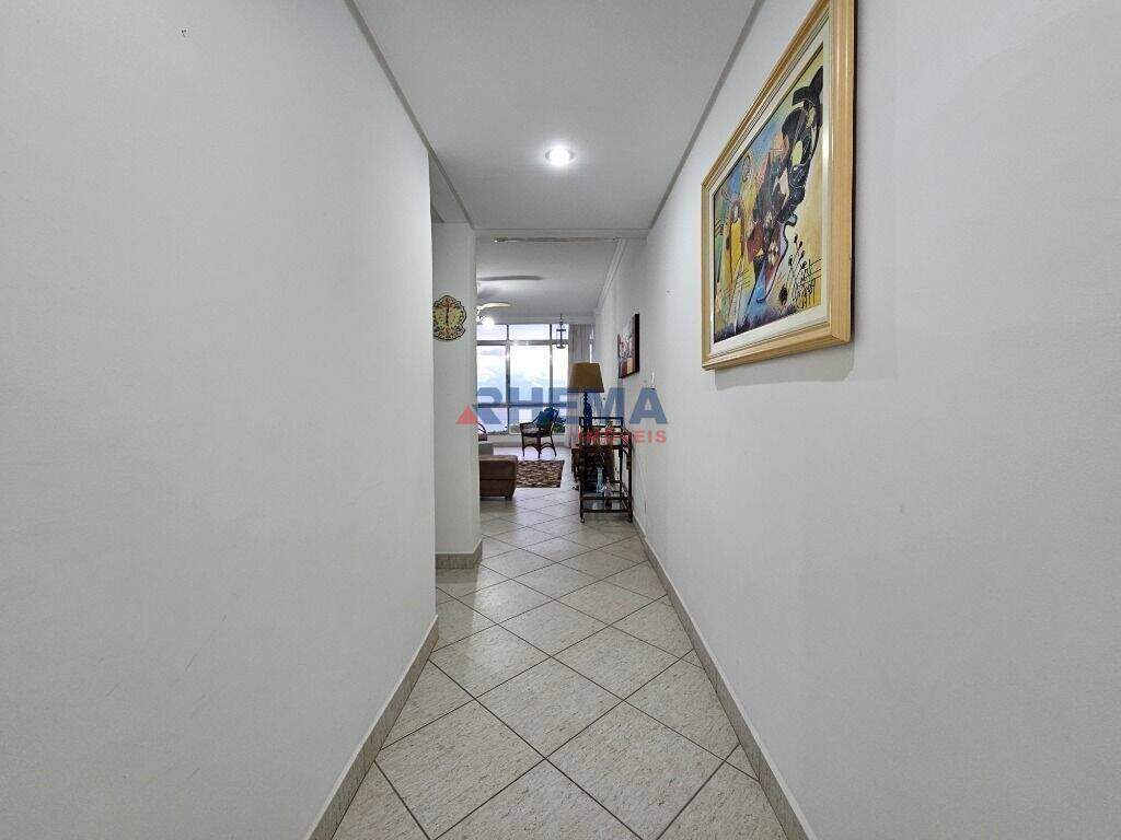 Apartamento à venda no Embaré: 
