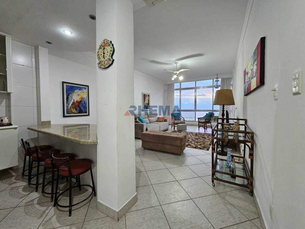 Apartamento à venda no Embaré: 