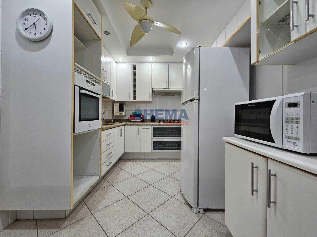 Apartamento à venda no Embaré: 
