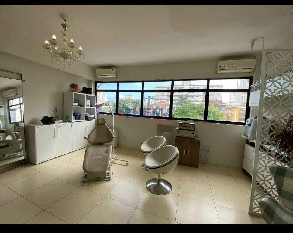 Sala à venda no Macuco: 