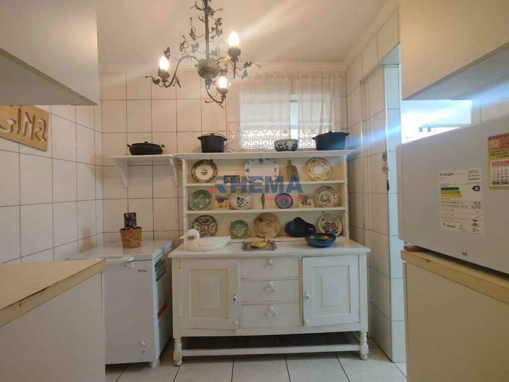 Apartamento à venda no Embaré: 