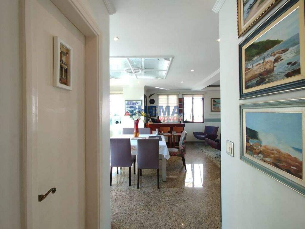 Apartamento à venda no Ponta da Praia: 