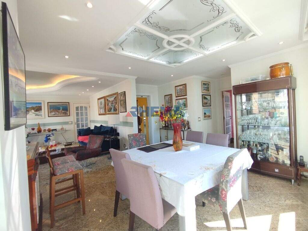 Apartamento à venda no Ponta da Praia: 