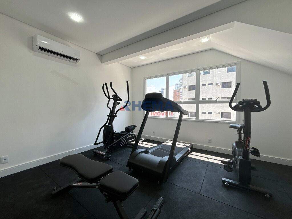 Apartamento à venda no Embaré: 