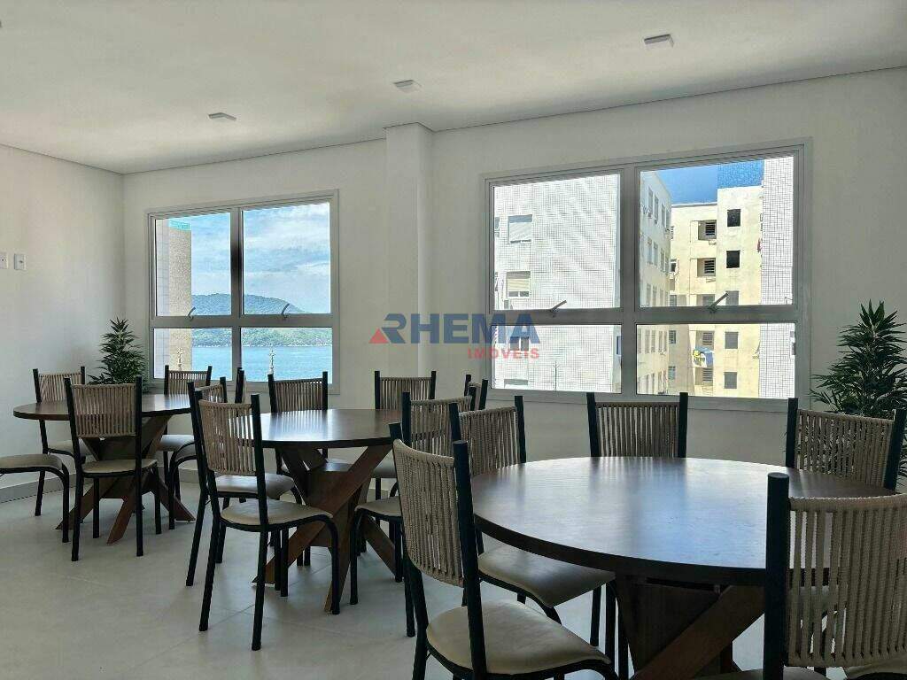 Apartamento à venda no Embaré: 