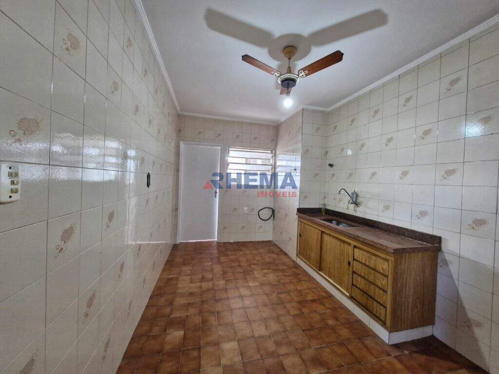 Apartamento à venda no Ponta da Praia: 