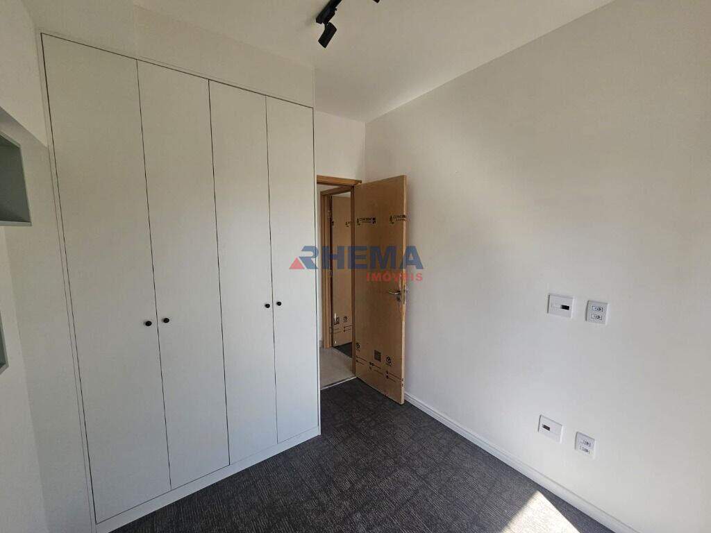 Apartamento à venda no Ponta da Praia: 